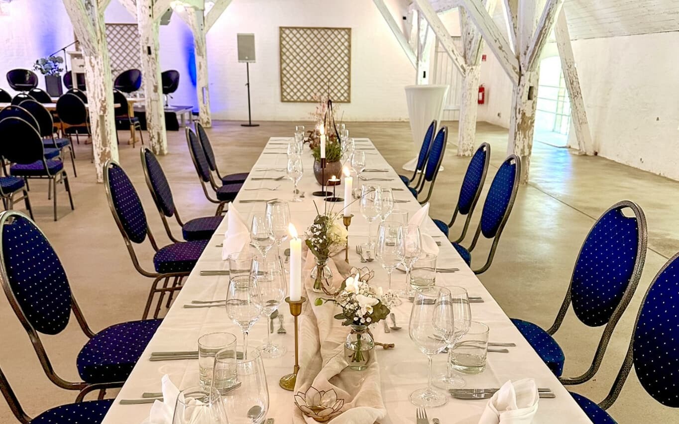 kuhhaus_langer_tisch_kopie